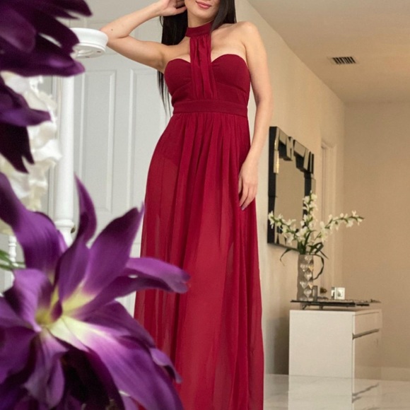 Dresses & Skirts - Burgundy Cocktail Maxi Dress